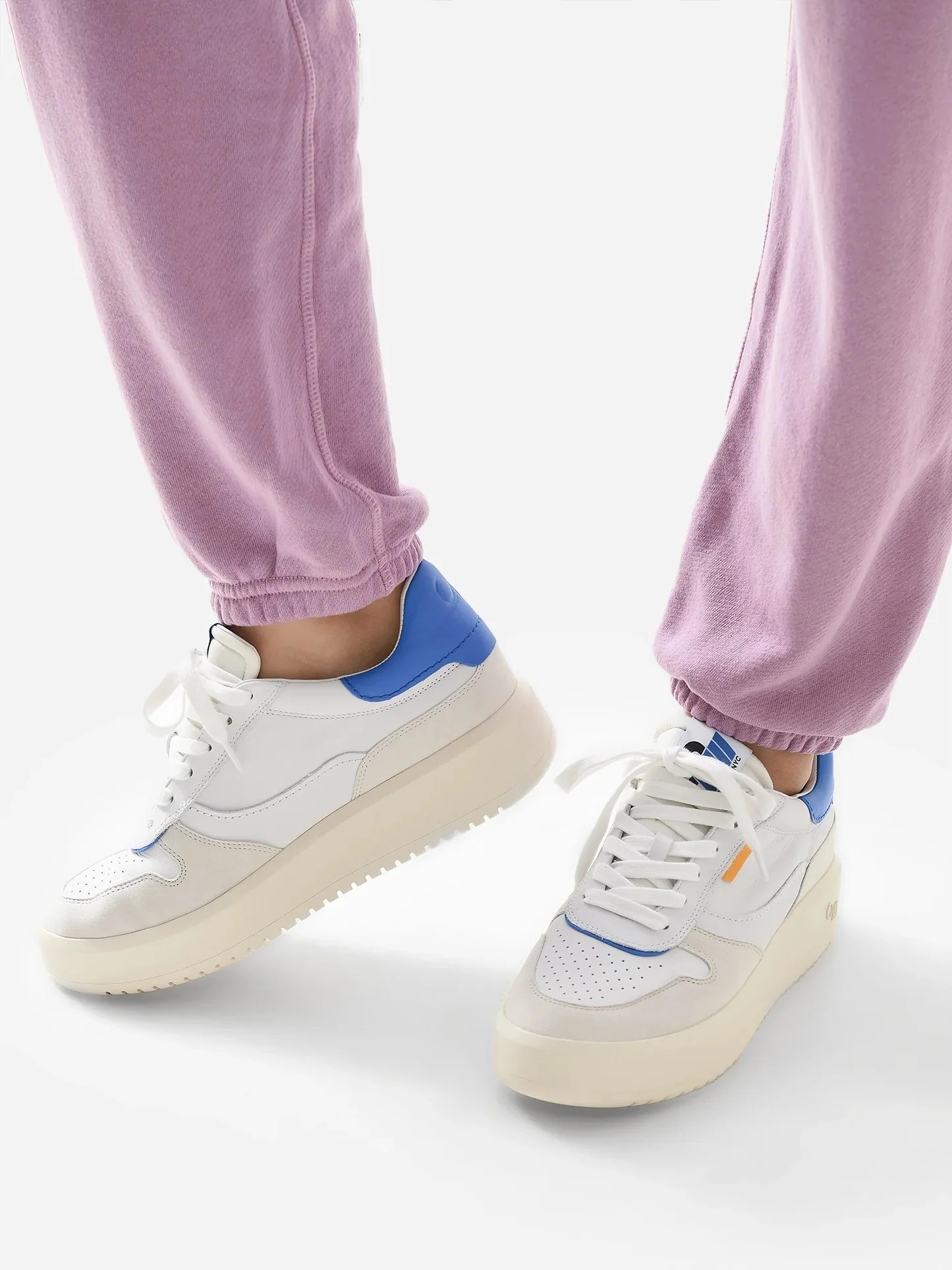 ONCEPT
                      
                     Women's Prague Sneaker | Saint Bernard