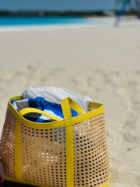 Spring beach bag from #target #spring #bag #summer 

#LTKswim #LTKtravel #LTKxTarget