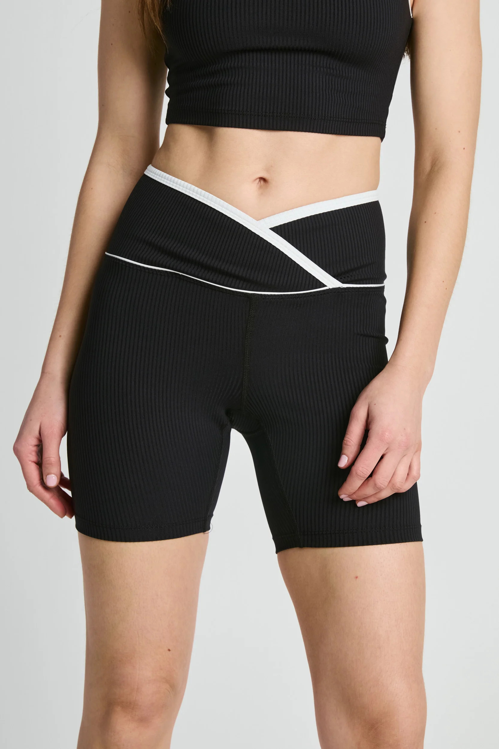 Ribbed Two Tone Veronica Short | Year of Ours