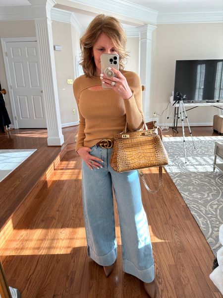 Super wide leg for Petites? What? Petite women can wear these? You betcha! Love these new demin cuffed jeans at the perfect length for my 5’3 height