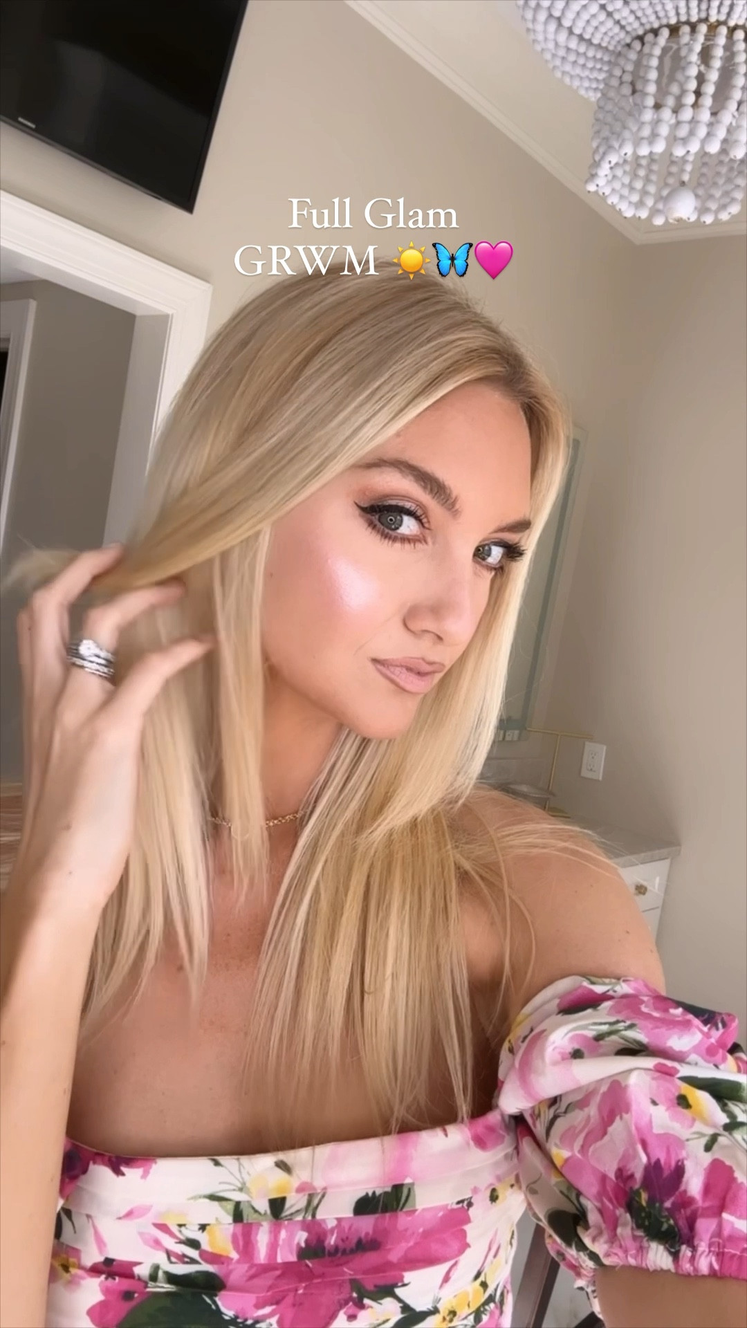 Sephora Sale full glam
Foundation shade: DAWN
Eyeshadow palette - master mattes
Glitter shadow - scattered light shade REFLECT
Cream bronzer shade: medium
Eyeliner - intense black
Powder Gucci Bronzer shade: 02 eclat soleil
Primer velvet smooth
Setting powder - prisme libre shade voile rose
Blush - dibs shade 2.5
Blush powder Dior shade- 001 pink
Lip liner - iconic nude
Lipstick - KIMKW


#LTKVideo #LTKxSephora