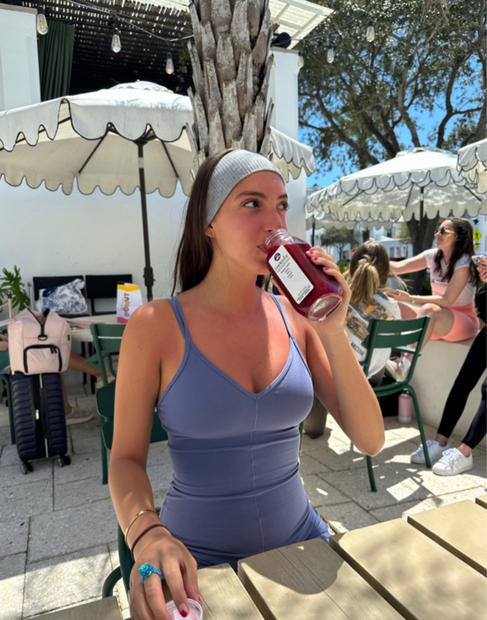 the perfect breakfast look ☕️ they don’t sell this color anymore but I linked a similar one that is perfect for summer!

#LTKfitness #LTKSeasonal #LTKstyletip