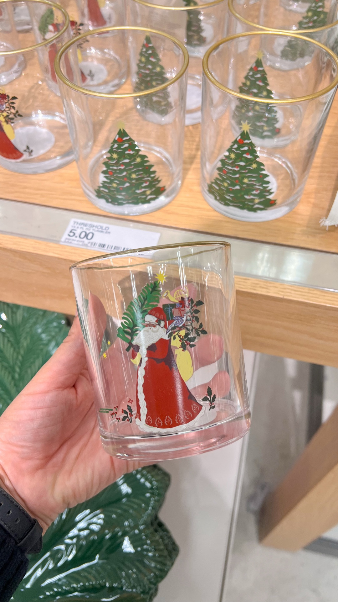 New Christmas finds

#targetchristmas #christmasdinner #kitchen

#LTKHome #LTKFindsUnder50 #LTKHoliday