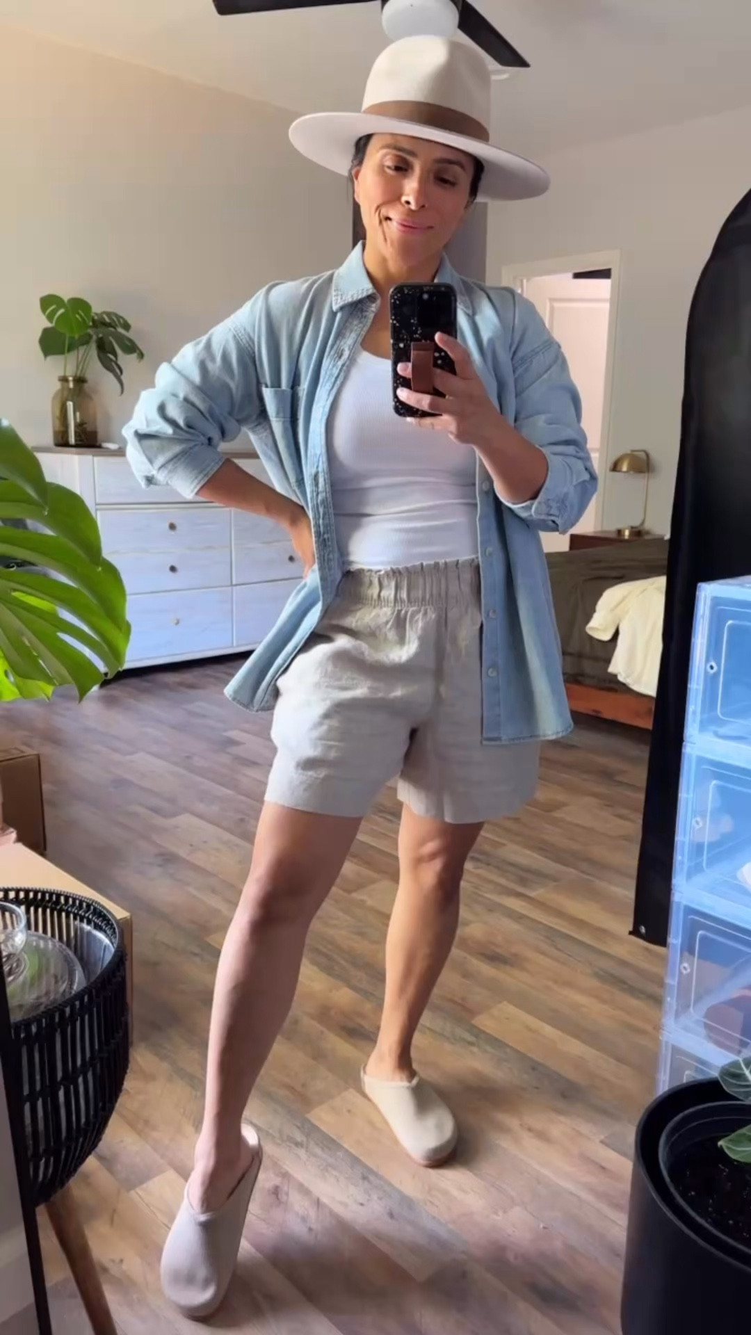 This outfit is everything. It’s comfortable. It’s cute. And it’s perfect for spring and summer! ☀️ 





Midsize style
Everyday outfit
Vacation style 
Linen shorts @Quince 
Denim shirt @Aritzia

#LTKMidsize #LTKOver40 #LTKTravel