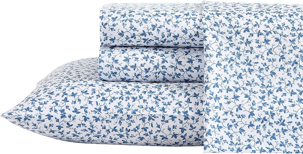 Amazon.com: Laura Ashley Home Queen Sheet Set, Soft Sateen Cotton Bedding Set - Sleek, Smooth, & ... | Amazon (US)