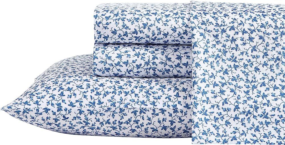 Amazon.com: Laura Ashley Home Queen Sheet Set, Soft Sateen Cotton Bedding Set - Sleek, Smooth, & ... | Amazon (US)