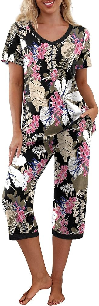 PrinStory Women's Pajama Set Short Sleeve Shirt and Capri Pants Sleepwear Pjs Sets with Pockets | Amazon (US)