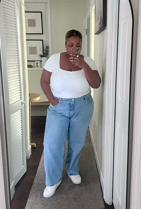 Casual spring outfit

White bodysuit, loose fit denim, light wash jeans, white sneakers, denim outfit, jeans outfit, Abercrombie denimm

#LTKfindsunder100 #LTKplussize #LTKSeasonal