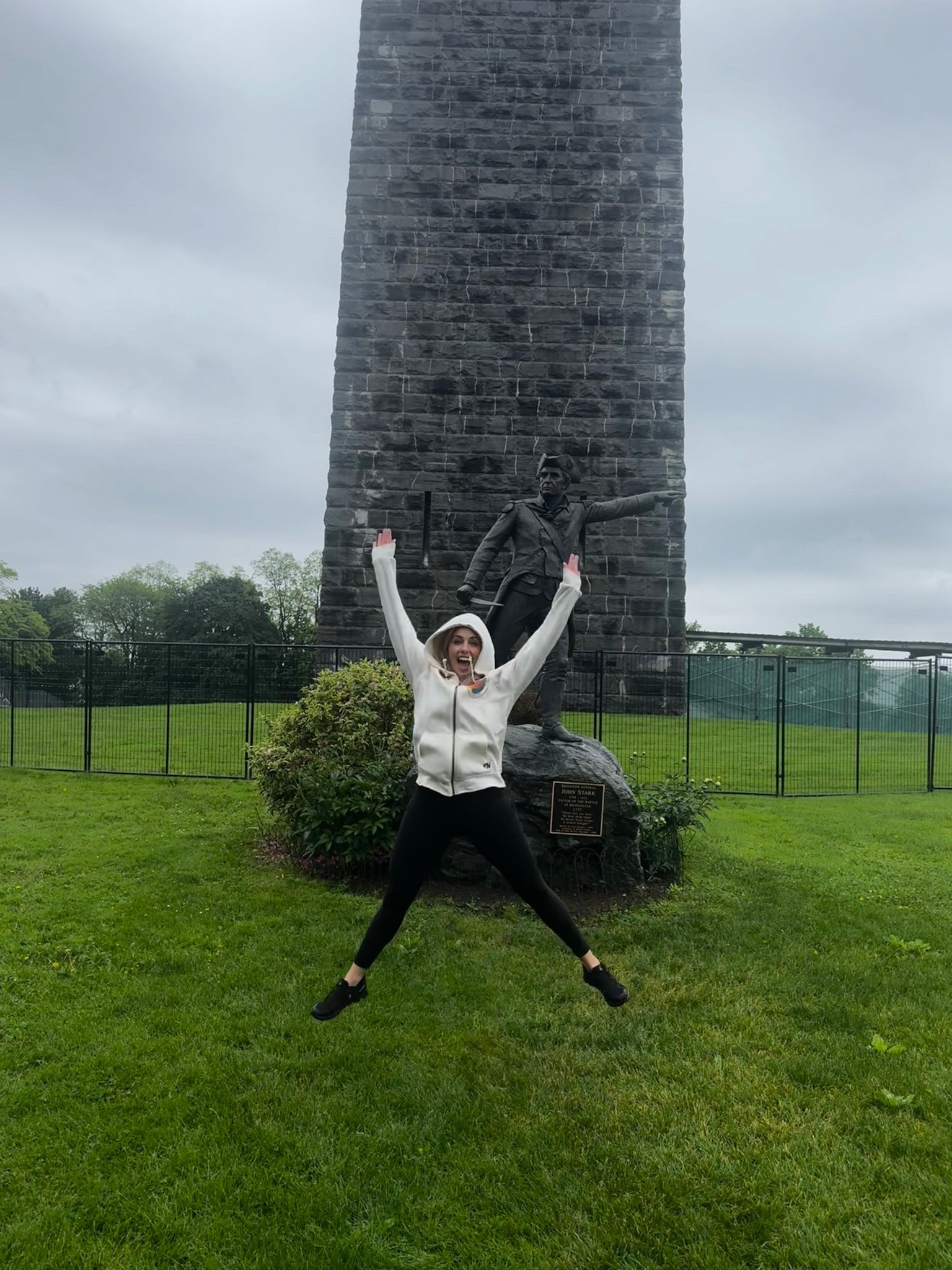 Casual outfit. Aviator nation. Lululemon align leggings. On cloud sneakers 


#LTKFindsUnder50 #LTKSeasonal #LTKMidsize