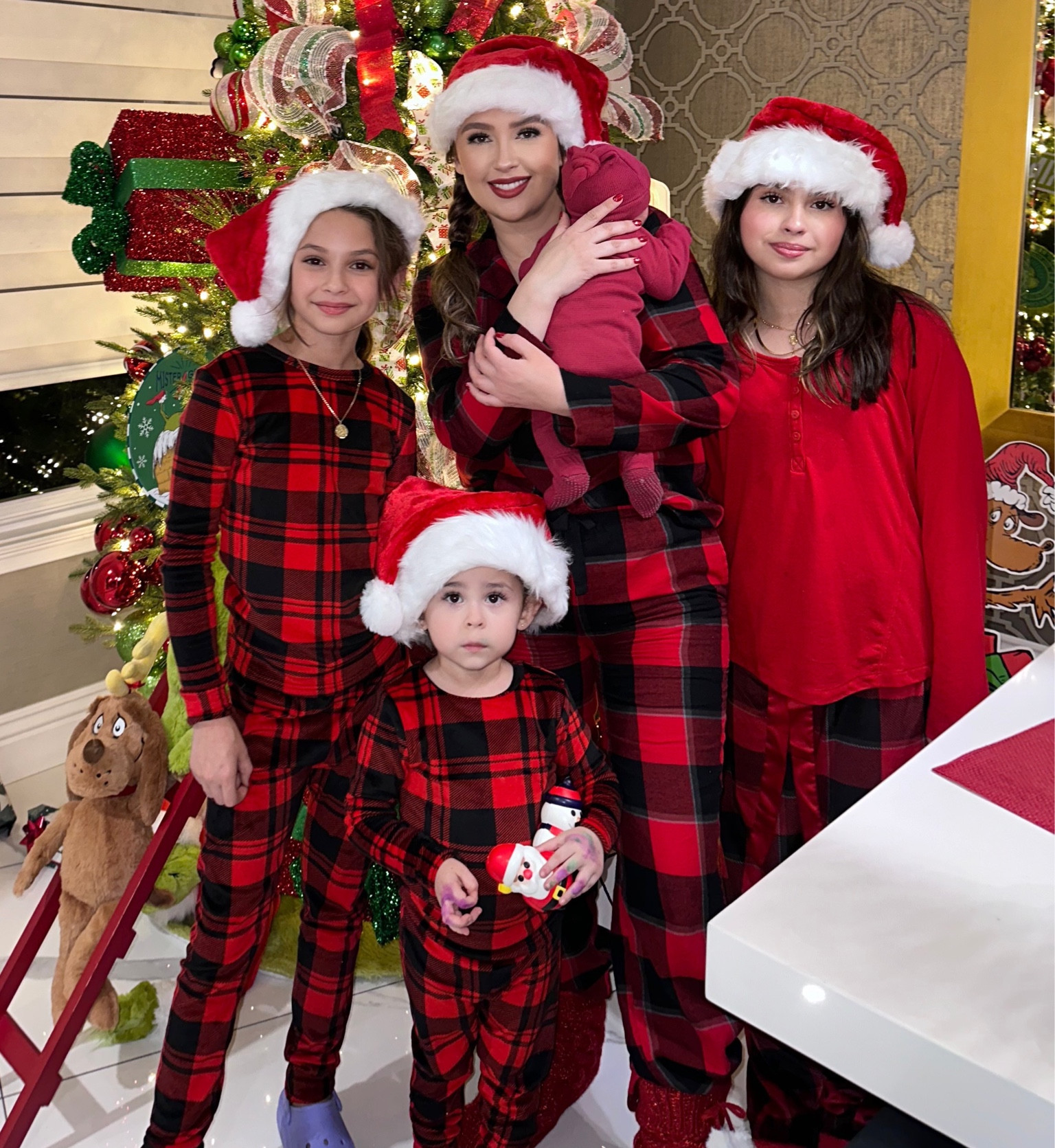 Pijamas para toda la familia! 

#LTKGiftGuide #LTKSeasonal #LTKHoliday