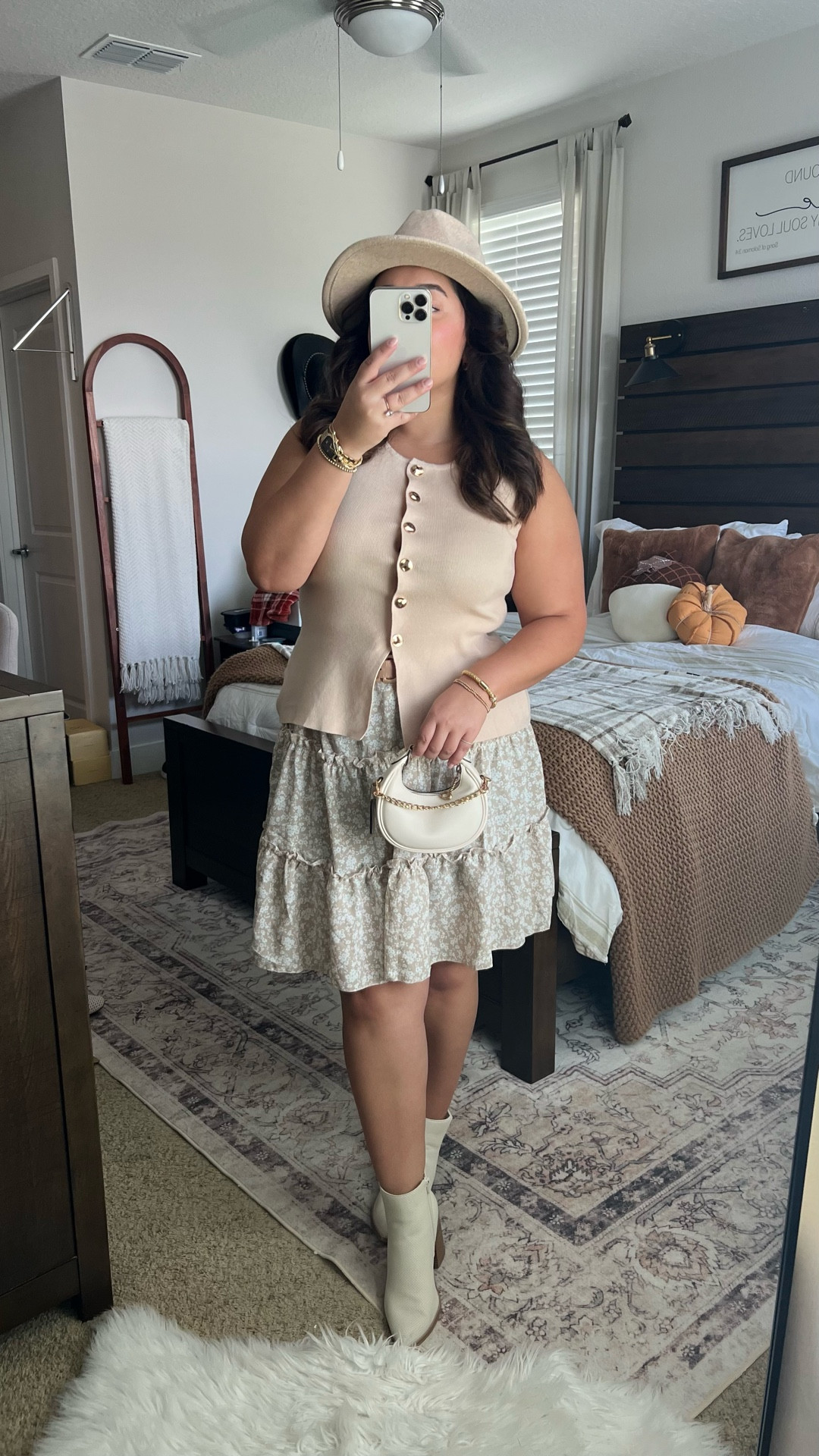 Just easing into fall one layer at a time 🍂🤎 
This sweater vest + skirt combo is lightweight enough for now but will definitely carry me through those first crisp mornings ☕️

Everything I’m wearing is from Verdusa and it’s all linked on my LTK ✨ (Wearing a size large for a comfy, relaxed fit)
.
.
.
Search 🔍: summer to fall outfit, early fall inspo, beige monochrome, neutral fall outfits, midsize style

#verdusa #ltkcreator #ootdfashion #midsizeootd #falloutfits #fallfashion2025 #neutralstyle #amazonstorefront 

#LTKStyleTip #LTKSeasonal #LTKMidsize