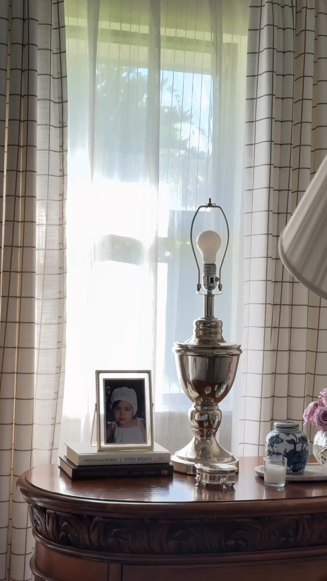 Small detail, big impact. Swapping to an English pleat lampshade instantly elevates this table lamp for a more timeless, classic look.

Lamp Shade. Pleated Lamp Shade. Traditional Home. Classic Interior. Bedroom. Living Room. Entryway. Silver Table Lamp. Lavender Rose Home.




#LTKHome