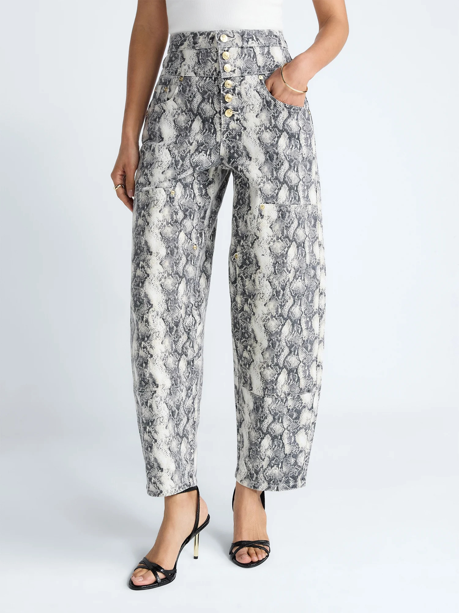 Devil Wears Prada Scoop Collection Women's High-Waisted Jeans, Sizes 0-20 | Walmart (US)