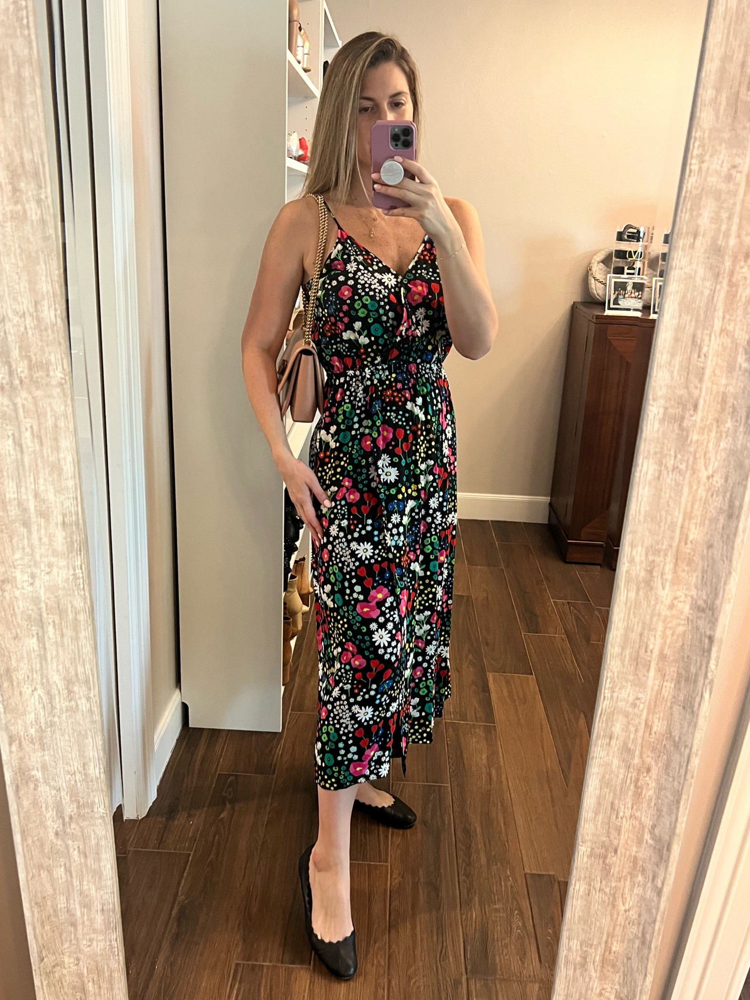 The little number is the perfect combination of “I like black, but I still want colorful flowers.” 😆 It’s nearly sold out! Runs small. I’m wearing a size 3 (L). 

#LTKsalealert