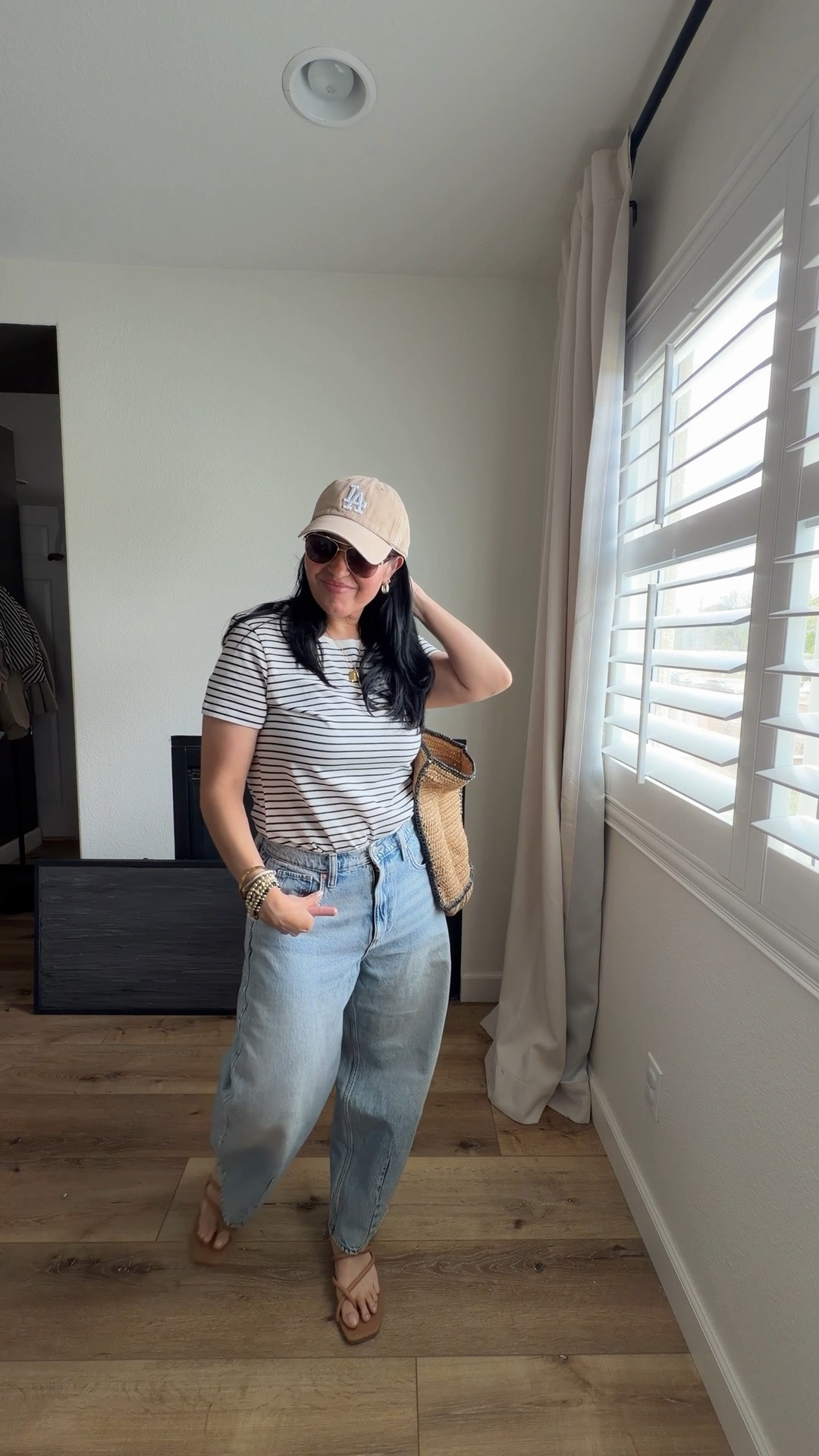 Wearing a medium in the tee, 10 in the jeans

#LTKootd #LTKgrwm #LTKmomlife