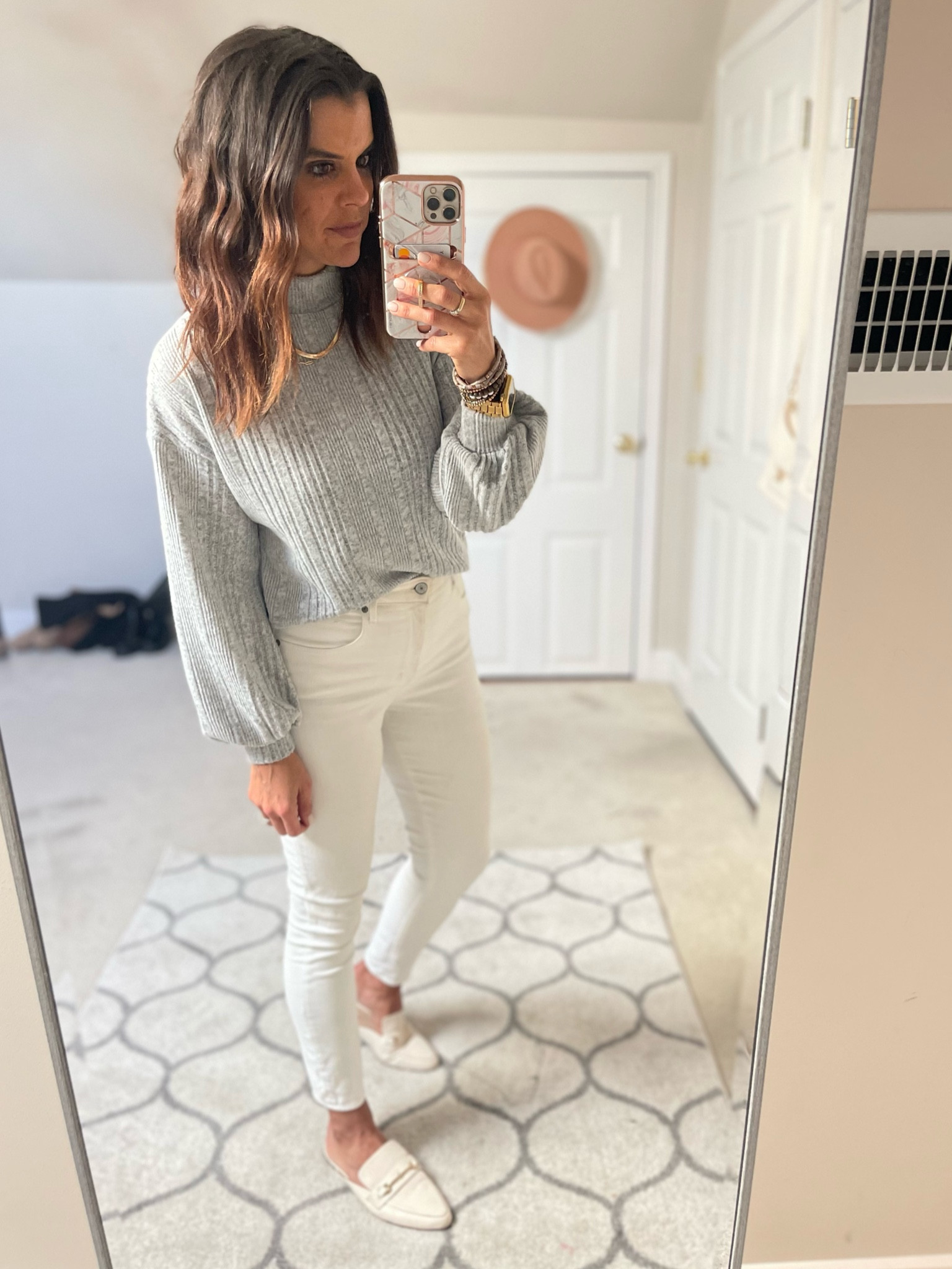 Shein sweater size small. Would prefer a M

#LTKstyletip #LTKunder50 #LTKSeasonal