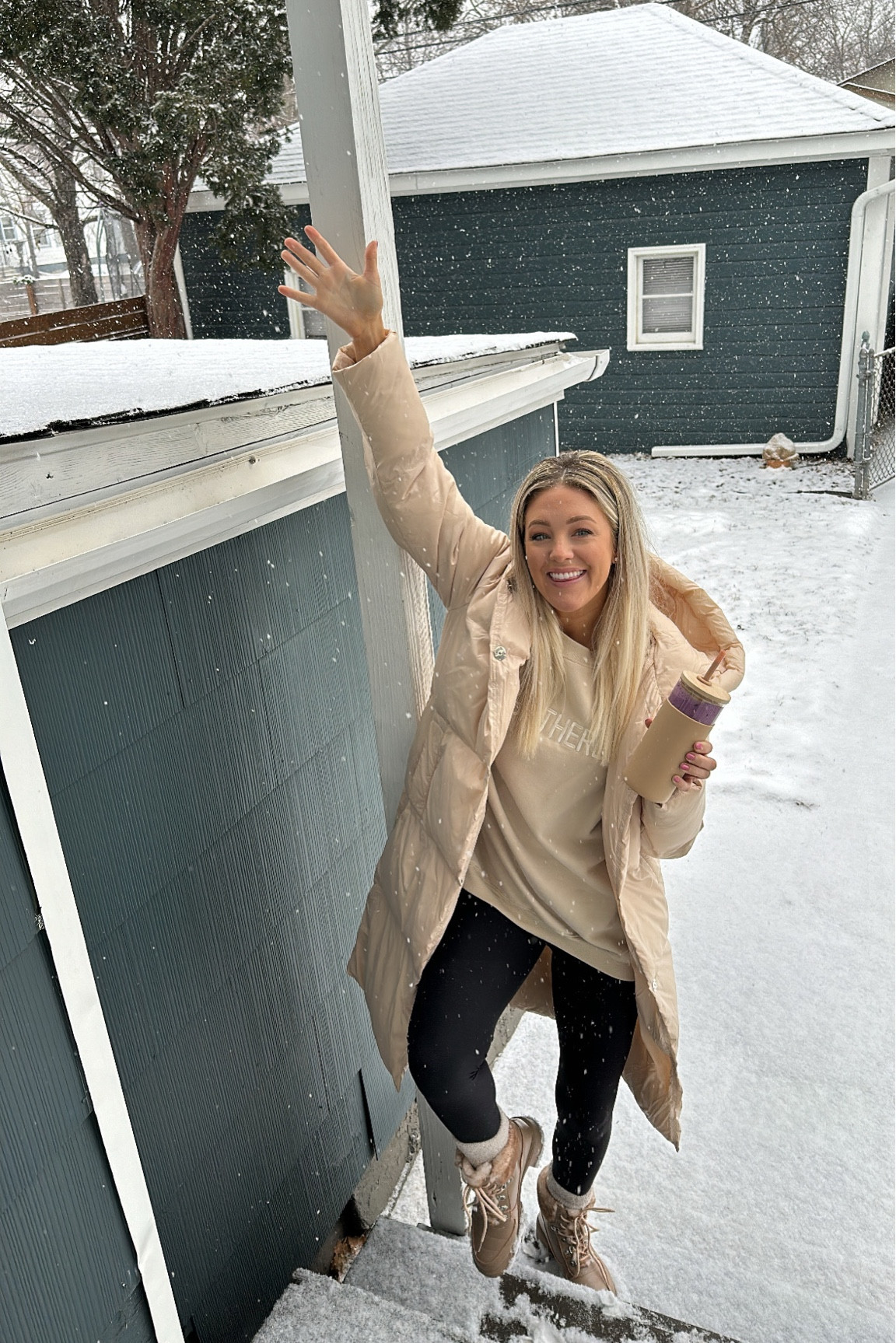 ❄️ SNOW DAY! ❄️

Don’t let my smile fool you, I’m actually a warm weather girly! But gotta make the best of it when you live in MN, hence the very appropriate “unbothered” sweatshirt 😂 

COAT: small
SWEATSHIRT: med 
BOOTS: 7 