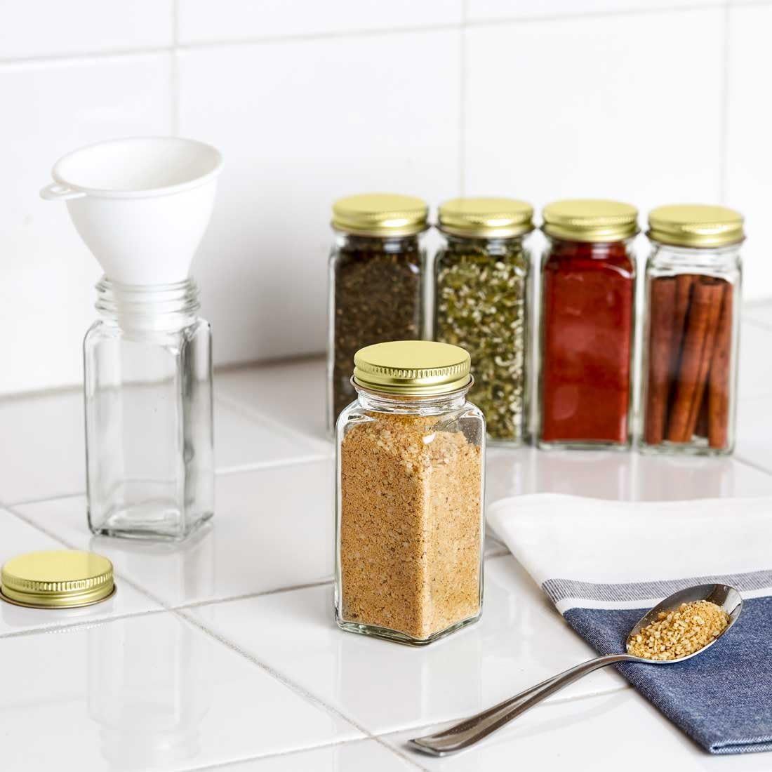 Premium Spice Jar Set -12 Square Glass 4 oz Spice Bottles, 72 Deluxe Labels, 12 Shaker Tops, Gold... | Amazon (US)