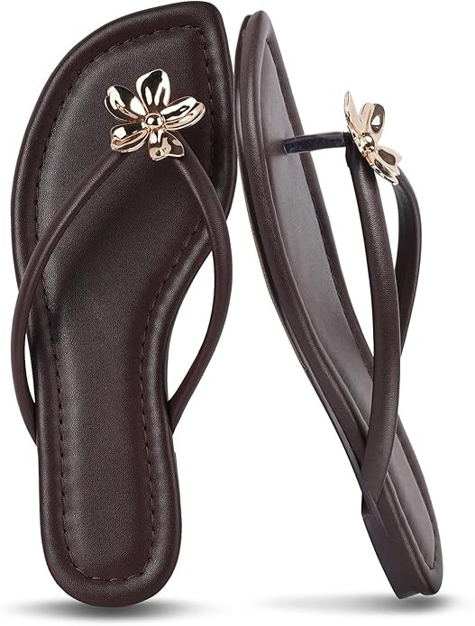 Amazon.com | Gothictor Women's Flip Flops Floral Flat Sandals for Women Square Toe Slip on Comfor... | Amazon (US)