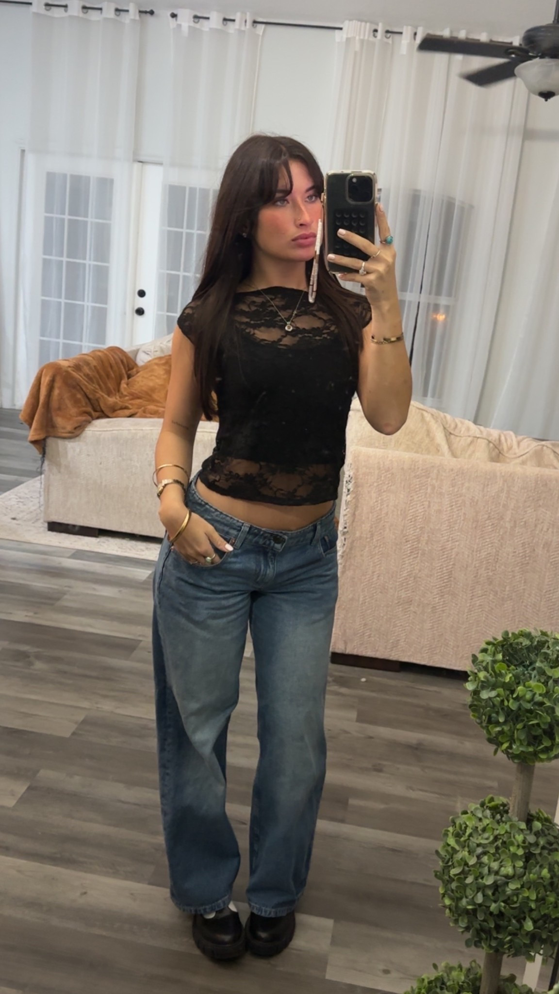 New hair… new outfit… new woman 😏

#LTKFindsUnder100 #LTKdayinmylife #LTKSaleAlert