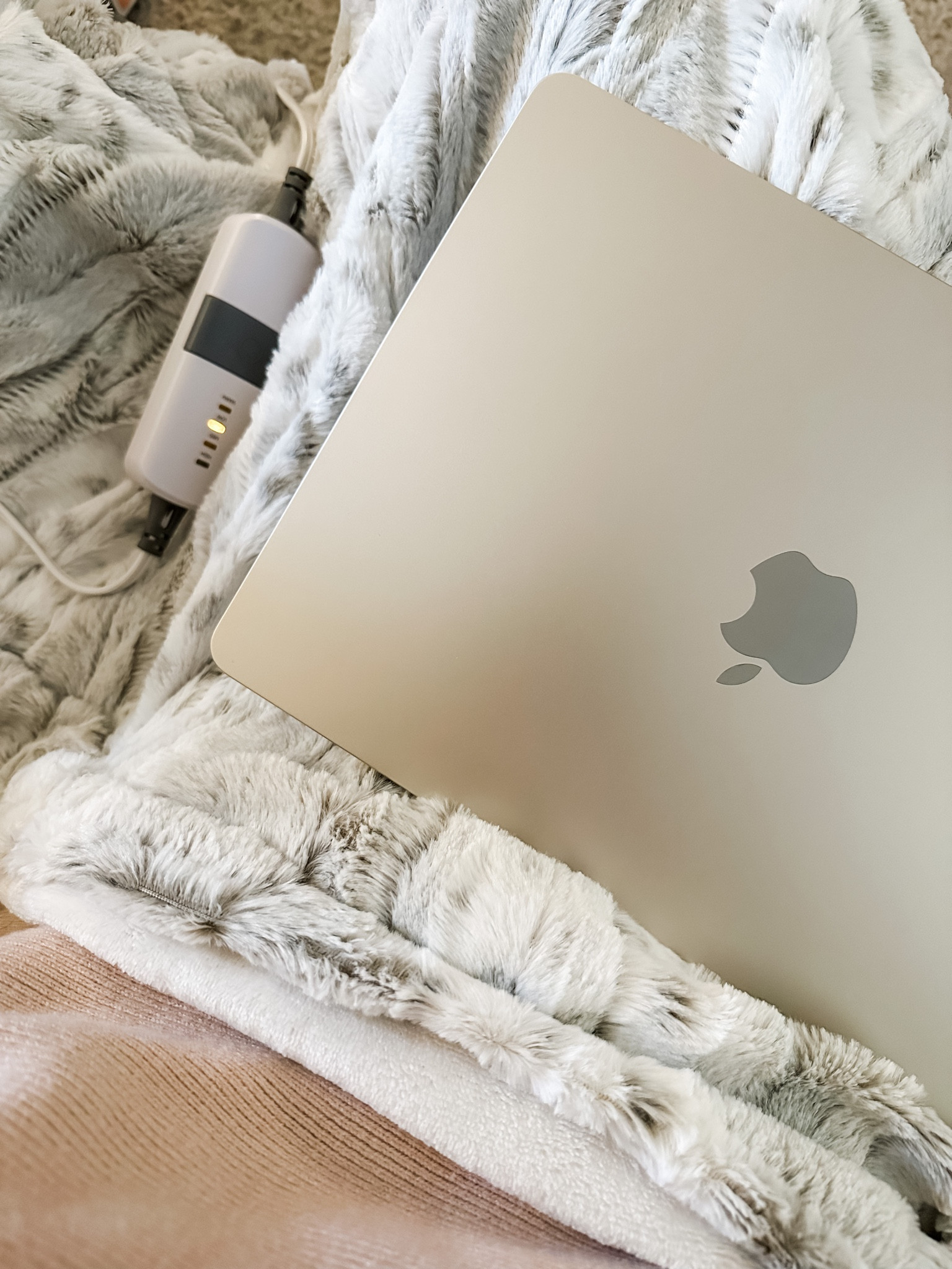 continuing to celebrate birthday week with a few more exciting work items… a pretty new laptop that has been long overdue and a super cozy electric throw blanket (because my office is really drafty and i’m always cold). feeling so thankful that i get to work from home, love on my babies, watching my sister love on my babies while i work, and am able to support my family while doing something that i love. i’m really excited to see what other kind of growth will come this year…

#birthdayweek #happybirthday #wahm #remotework #workfromhome #workingmom #momlife #favoritethings 

#LTKworkwear #LTKFind #LTKhome