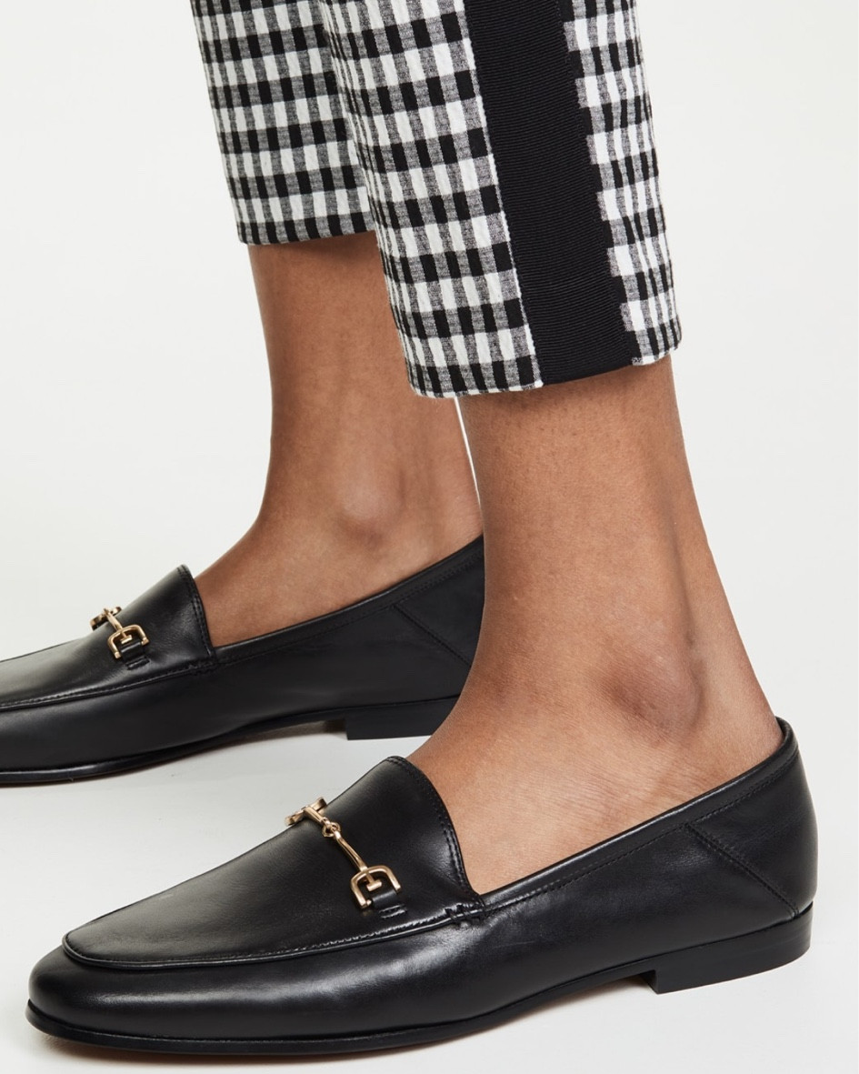 Get up to 25% off my favorite pair of classic loafers with code: STYLE

Fit TTS but if you’re in between sizes, size up. 

#LTKSaleAlert #LTKShoeCrush #LTKSeasonal