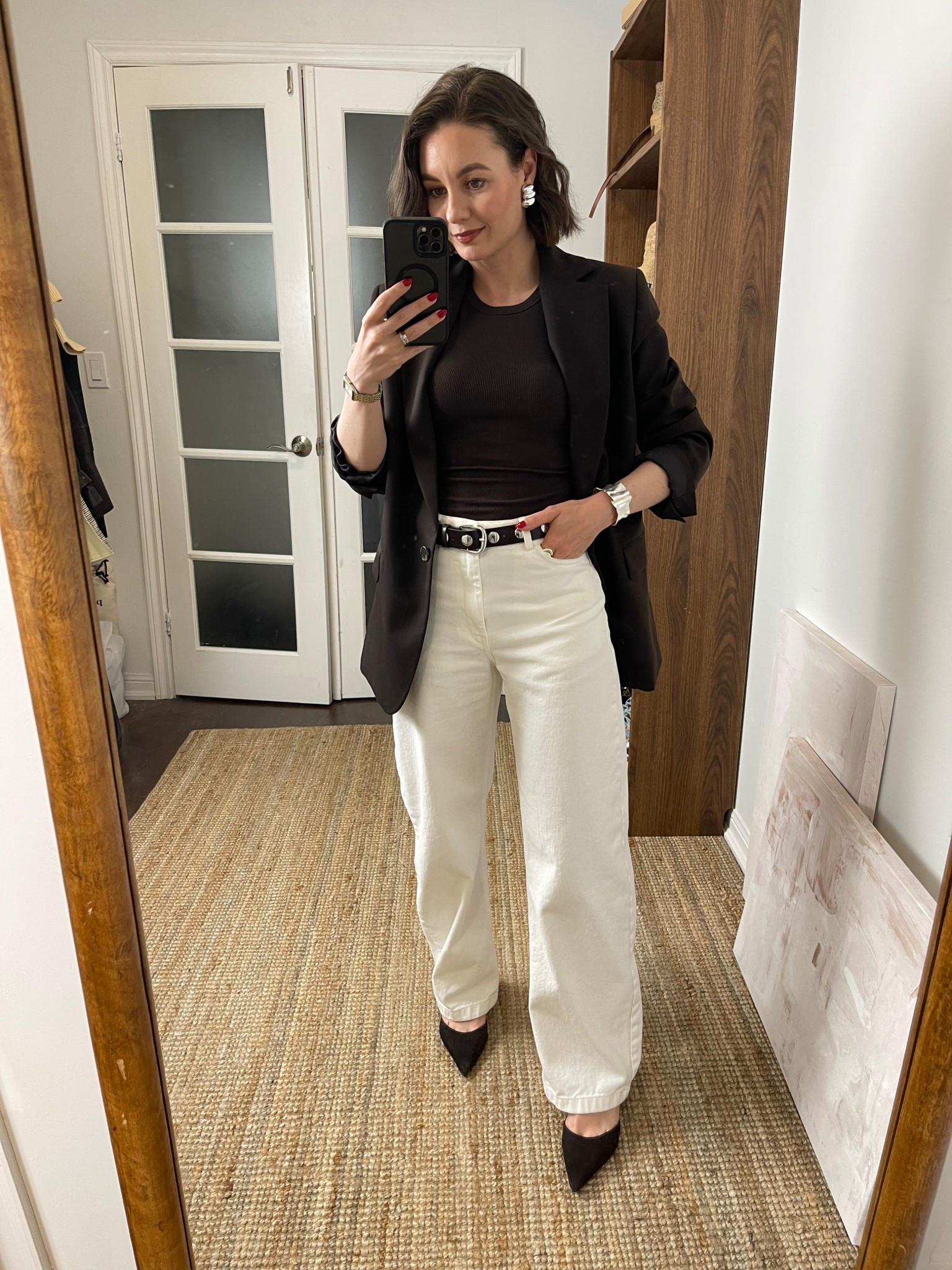 Brown blazer, barrel jeans, white jeans

#LTKSeasonal #LTKWorkwear #LTKStyleTip