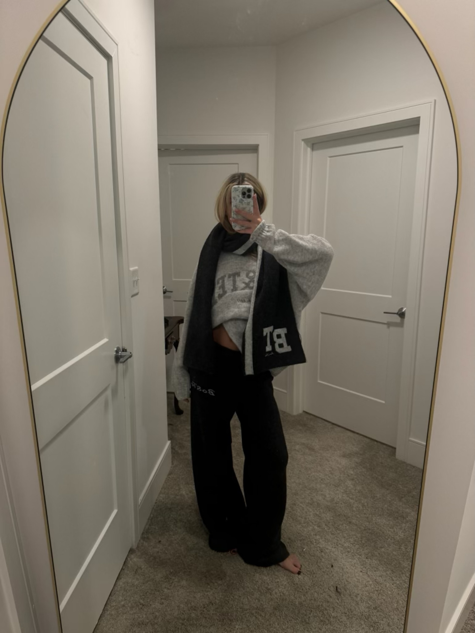 The perfect chunky scarf for winter! + comfiest outfit from bo&tee!

fall fashion, outfit inspo, chic style, trendy fashion, ootd 

#LTKStyleTip