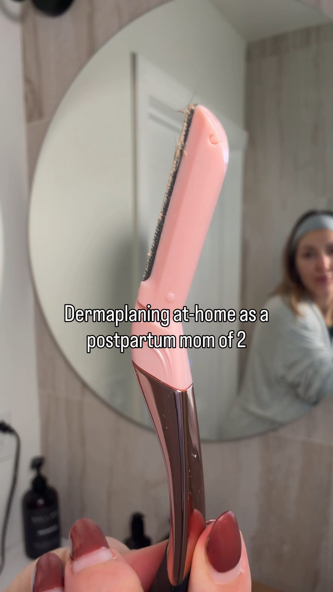 The postpartum mom facial I can do in 10 minutes. Did an at home dermaplaning reset and I can’t tell you how good my skin felt after. Dermaplaning gently removes dead surface skin + fine peach fuzz, so it always leaves my skin really smooth, soft and glowy, and helps my makeup sit more evenly. ￼

Cleanser, squalane oil, dermaplaning razor, hypochlorous acid spray, eye mask, face mask. ￼

#LTKmomlife #LTKselfcare #LTKvlog