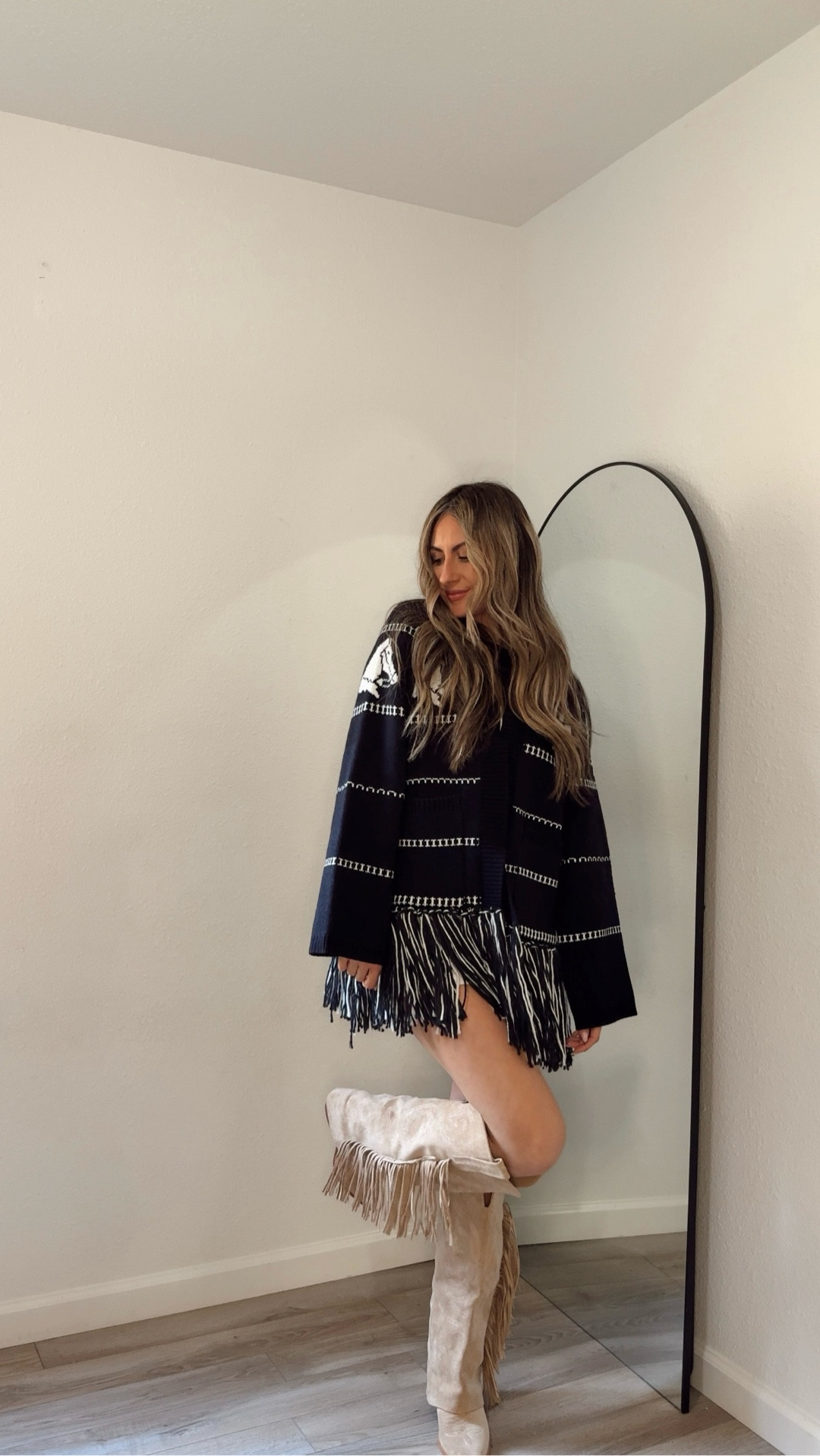 
What piece are you adding to your cart? Use code: vanesa.gardiner_12 for 12% off site wide

Commense haul

Western chic outfits, horse back riding outfits, fringe boots, affordable chic outfits, 

#LTKFestival #LTKootd #LTKdayinmylife