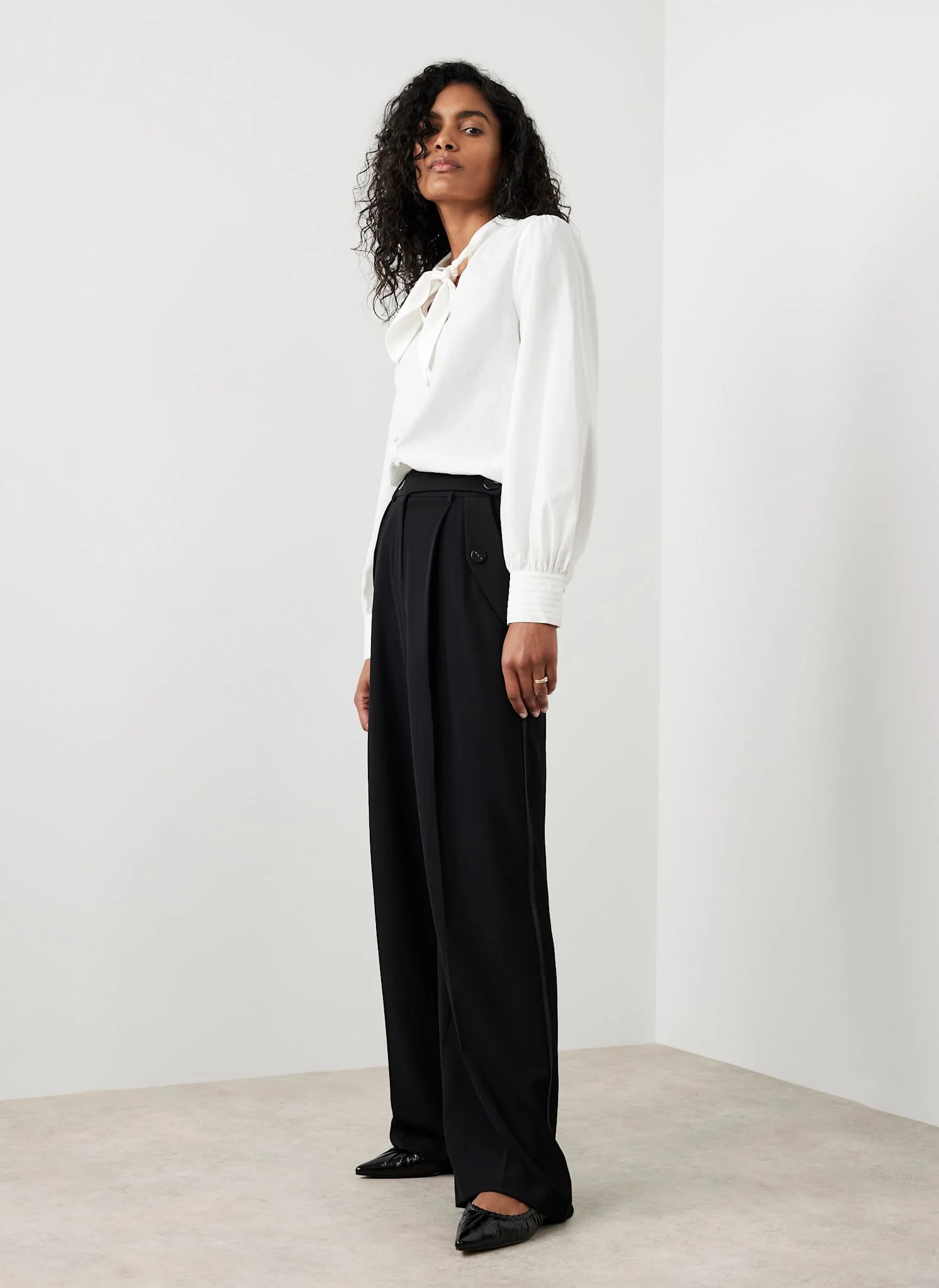 Black Tailored Wide Trousers | Mint Velvet