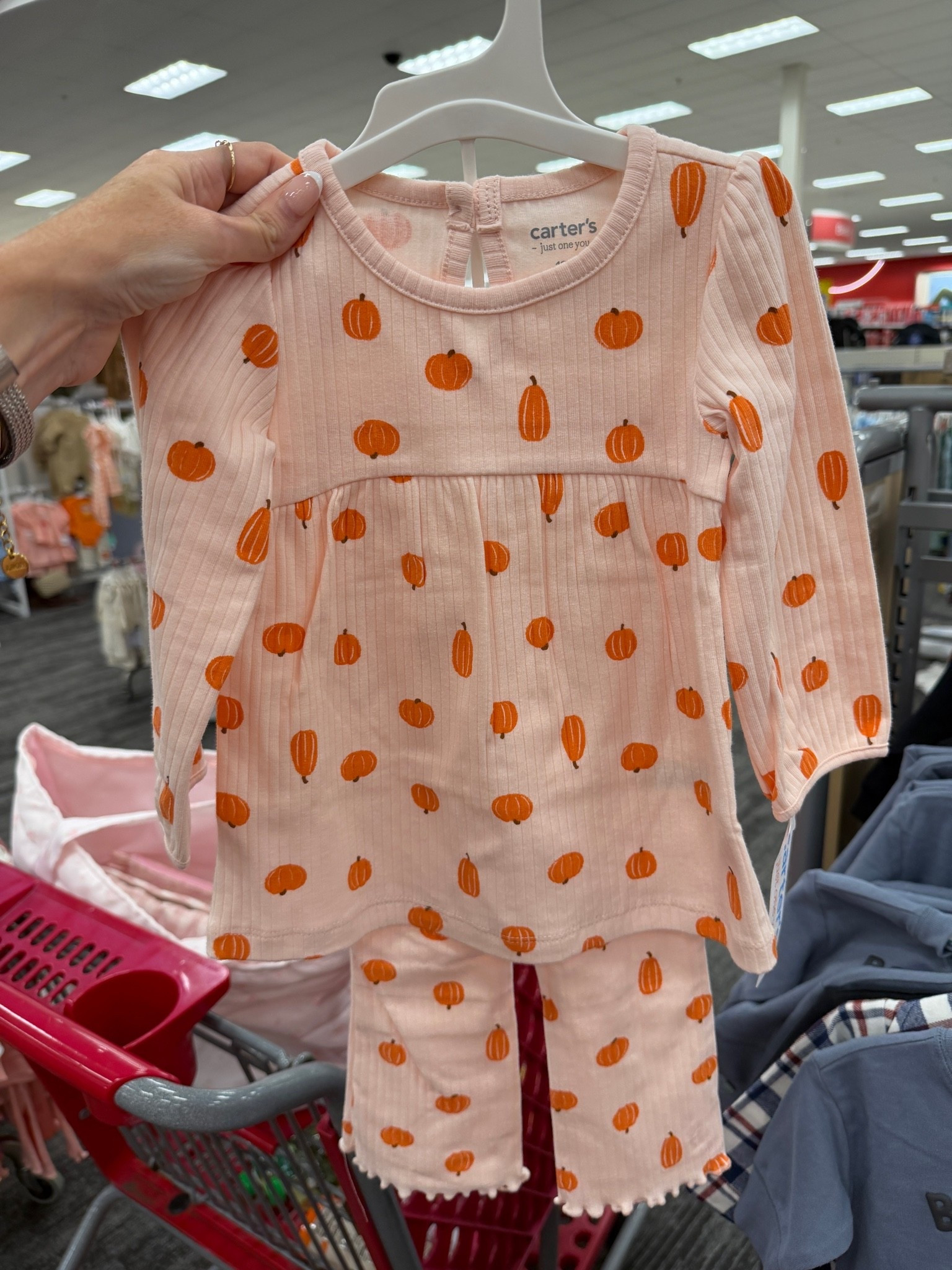 Casually cute fall for baby girl

#LTKmomlife #LTKBaby #LTKKids
