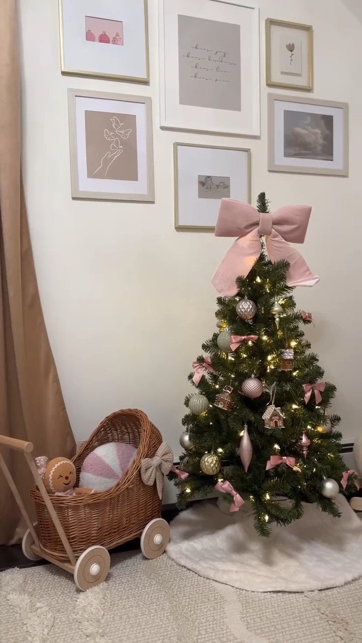 The sweetest little tree for our girl 🎀🕊️ This is somehow her third Christmas, and definitely the most special yet 🥹 

#christmas #toddlertree #pinkmas #girlsroom