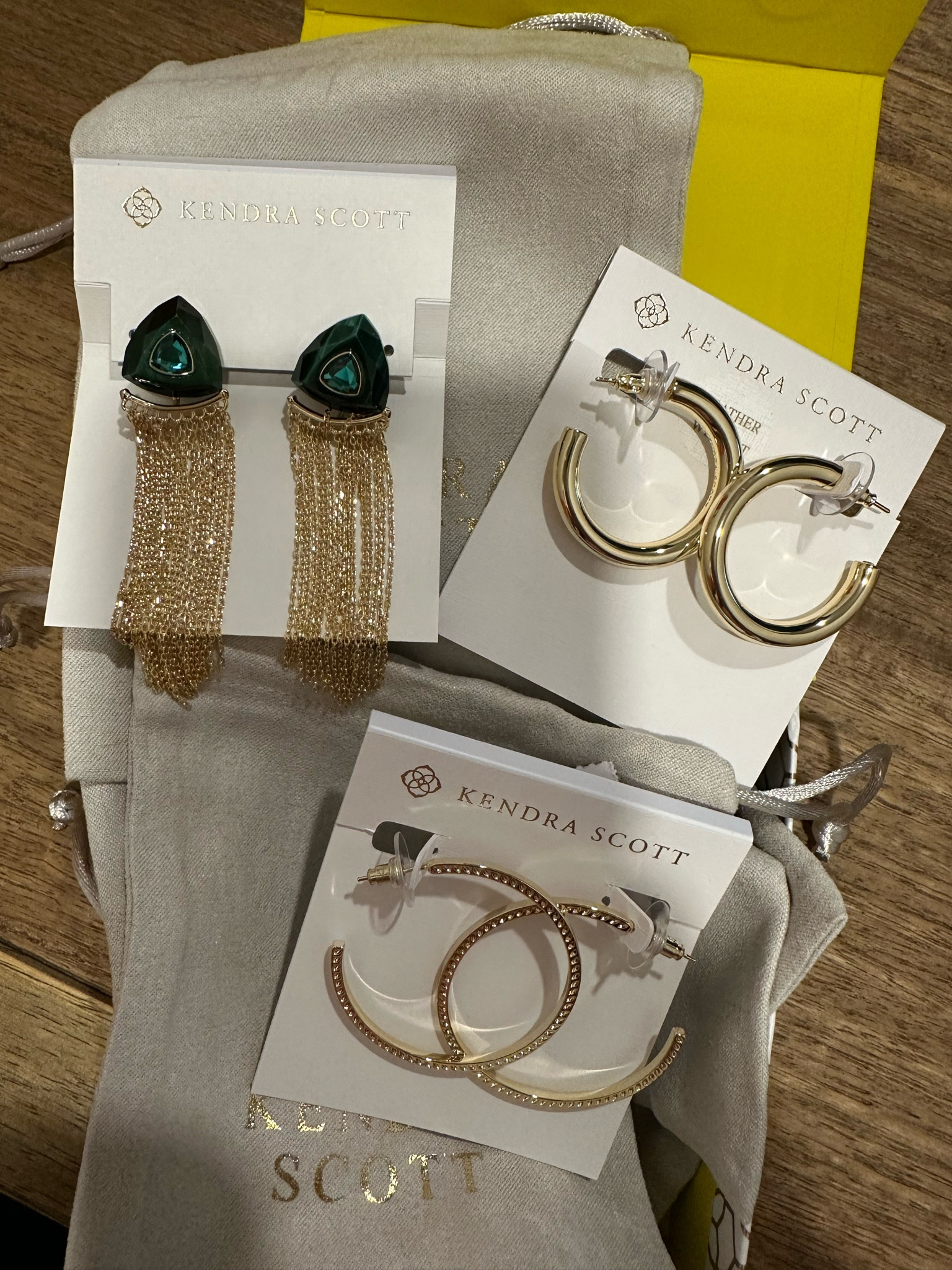 New Kendra Scott fall pieces 



#LTKSeasonal #LTKunder100 #LTKunder50