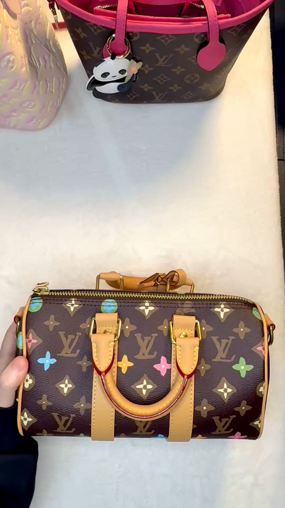The Louis Vuitton Keepall 25 is from the men’s line, but it is a grand handbag for women as well. This bag holds a lot and I hope this video is helpful for you.

#LTKvlog #LTKdayinmylife #LTKmomlife