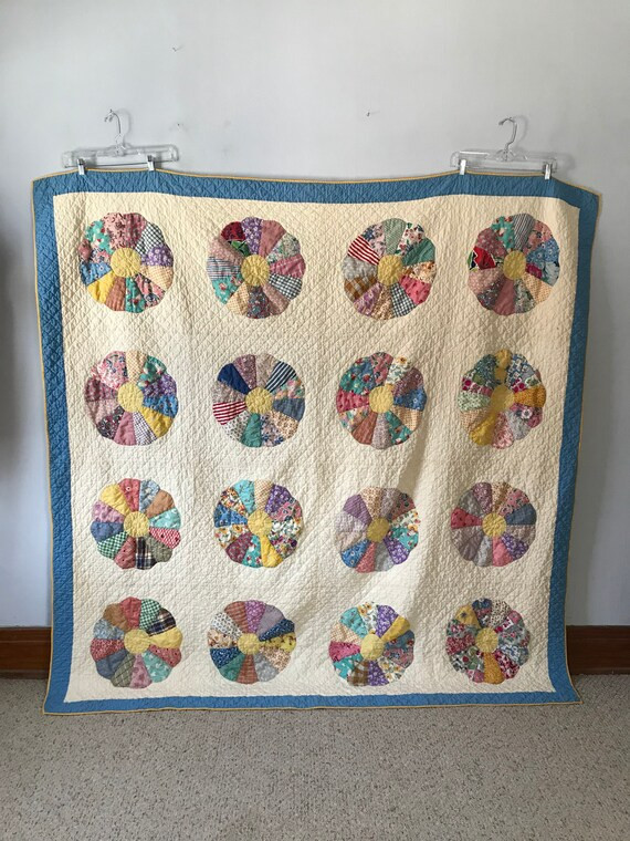 Vintage 1940s Dresden Plate Hand Stitched Quilt - Feedsack | Etsy (US)