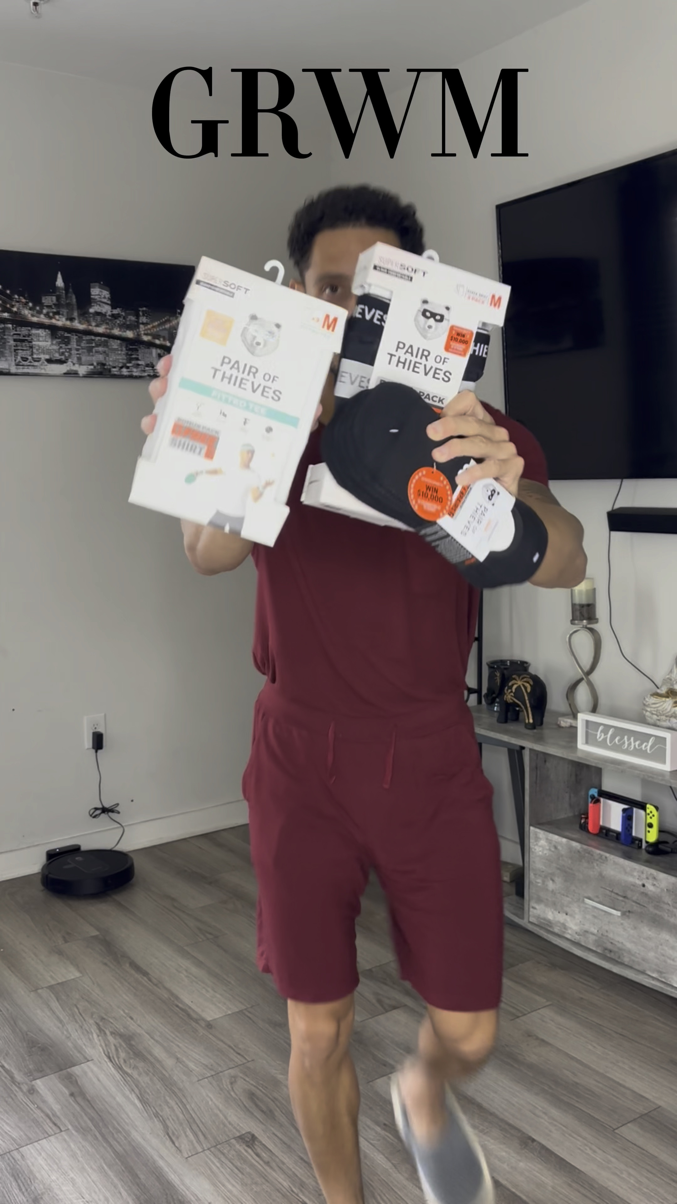 #AD #GRWM Get ready with me to go run some errands. #escapebasic with extraordinary comfort with @pairofthieves that can be found at @target!

#Target #TargetPartner #readyforeverything #OOTD #MensFashion #PairOfThieves 


#LTKMens #LTKVideo #LTKFitness