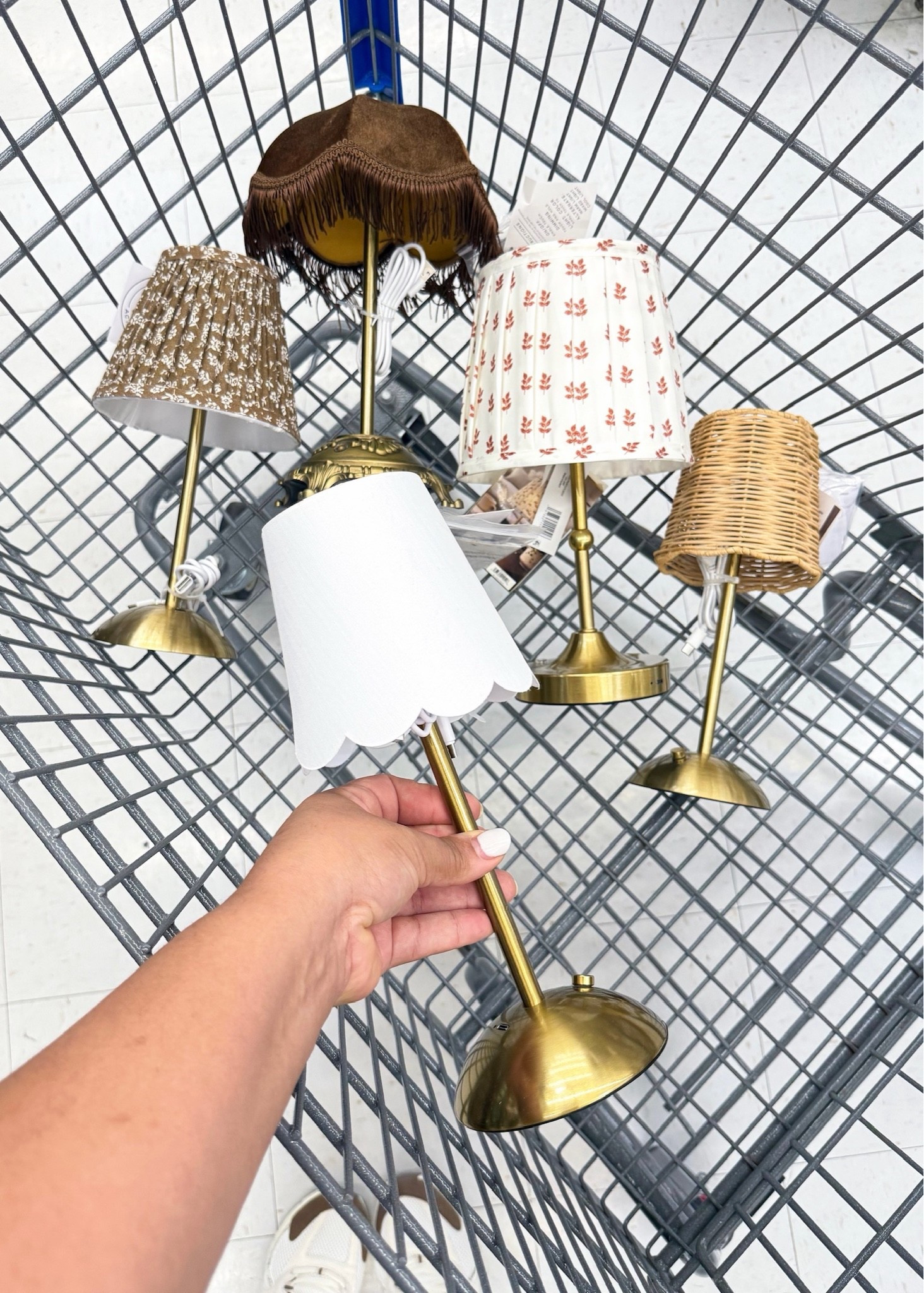 The cutest Walmart home find ✨ These cordless rechargeable lamps are perfect for adding a cozy little glow anywhere—no outlet or cords needed! 🤎 Loving all the different shades for fall styling too.

#WalmartHome #WalmartFinds #HomeDecor #FallHomeDecor #CordlessLamp #RechargeableLamp #AffordableHomeDecor

#LTKHome #LTKSeasonal #LTKCon