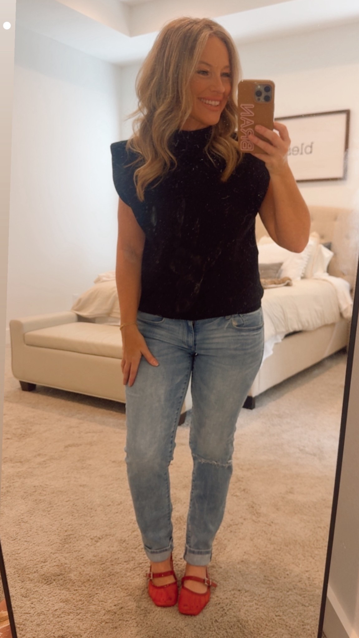 Anrabess tank sweater with slim fit jeans and fish-net shoes

#LTKootd