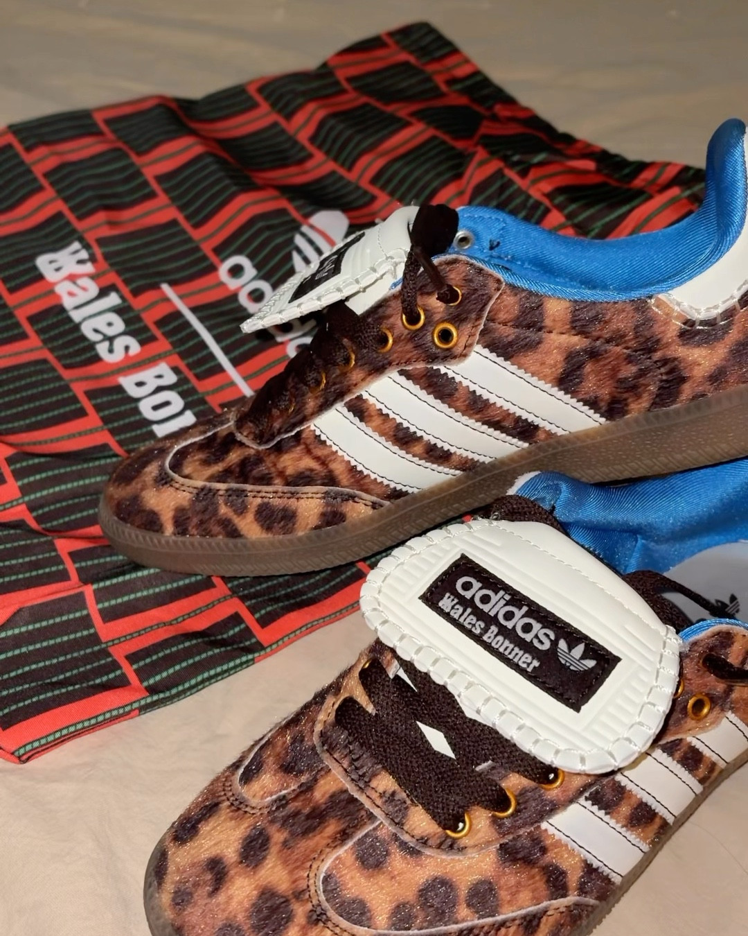 Leopard trend going strong.

#LTKSeasonal #LTKOver40 #LTKStyleTip