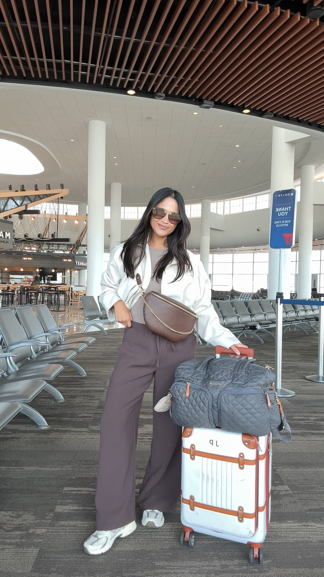 Linking my NYFW travel outfit for you here! These are the best wrinkle resistant pants  from @Aritzia! And I love how cropped this jacket is from @Zara! #nyfw

#LTKNYFW #LTKPetite