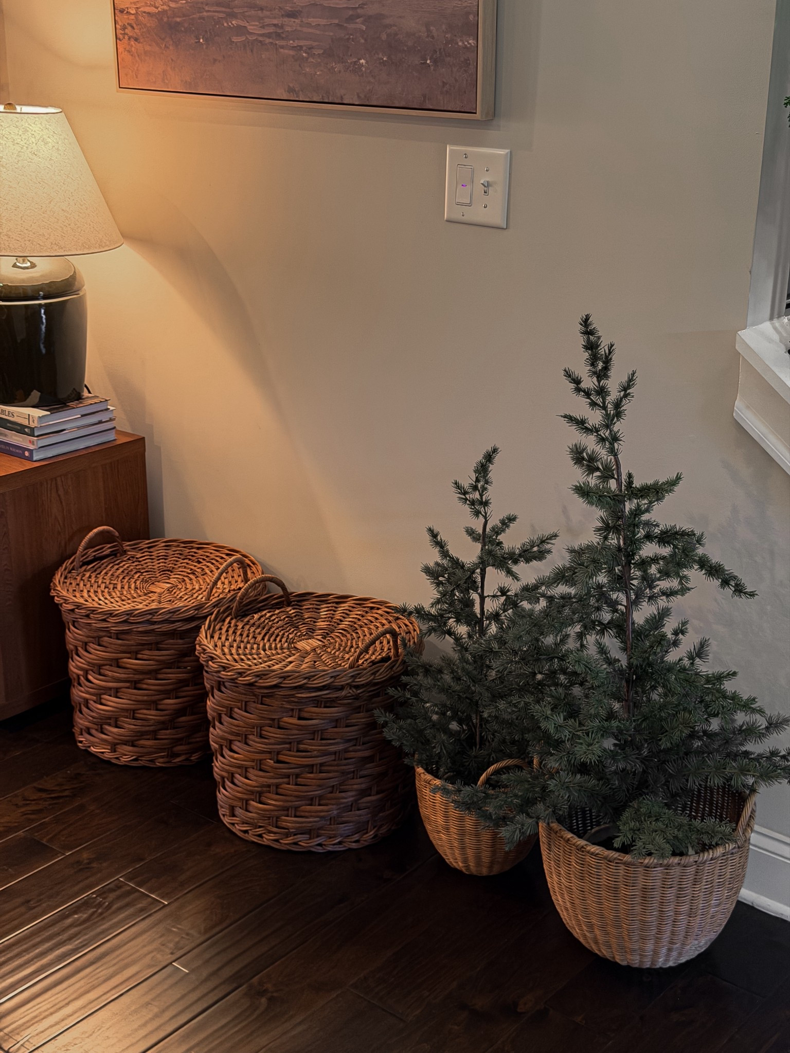 Loving these woven wicker baskets for the holidays 🤎✨ They make the perfect organic base for mini Christmas trees and instantly add that warm, earthy, Studio McGee–inspired vibe. Such an easy Target-find way to elevate a corner and bring in that cozy holiday texture.

Shop the look on my LTK 🤍


#TargetFinds #TargetHoliday #StudioMcGee #ThresholdDesignedWithStudioMcGee #HearthAndHand #MagnoliaHomeStyle #HolidayDecor #ChristmasDecorIdeas #CozyHomeVibes #LTKHoliday #LTKHome #WickerBaskets #OrganicHomeDecor #TargetStyle #DecorCrushDaily #HolidayHomeStyle #NeutralChristmasDecor #LTKFinds #HolidayCorners

#LTKHome #LTKSeasonal #LTKHoliday