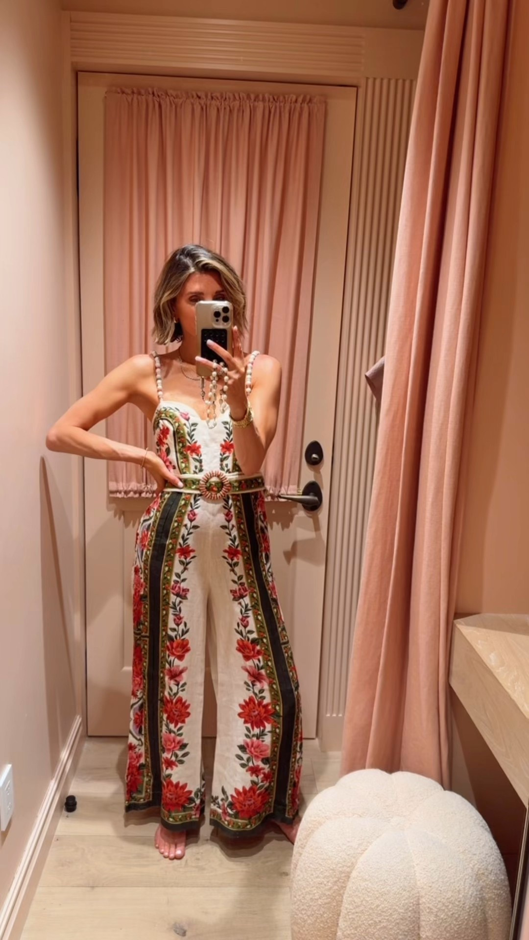 So many amazing new arrivals @Tuckernuck - love this printed jumpsuit for spring/ Easter, spring break or beach vacation. I'm 5'7 wearing size xs 