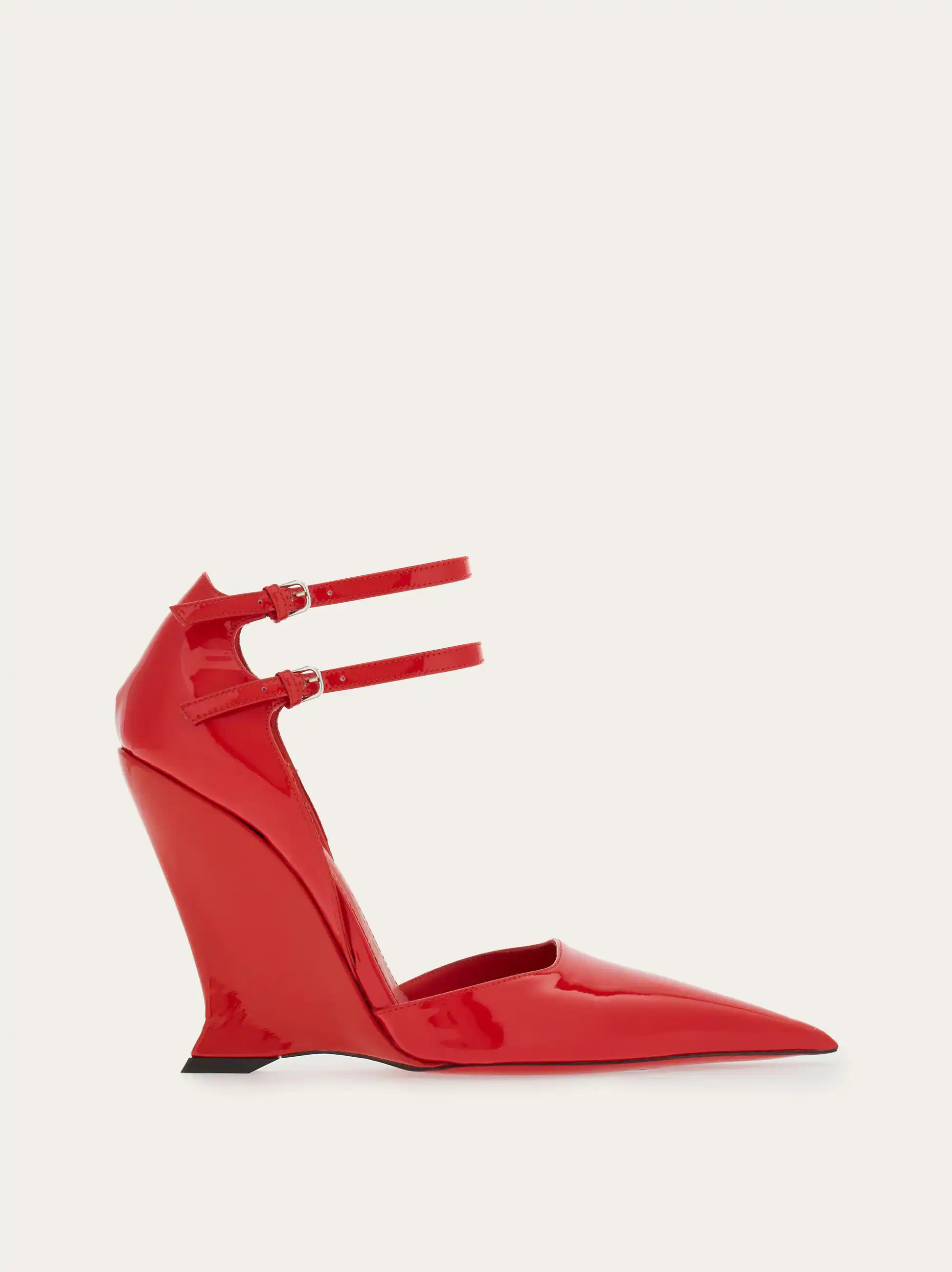 Ferragamo Women Pump with wedge heel Red Size 6.5 | Ferragamo