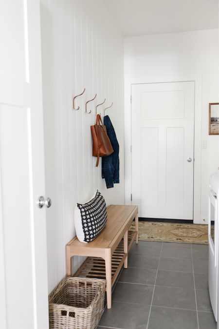 Laundry room mudroom bench. White oak bench, baskets, area rug, laundry room decor  

#LTKhome #LTKsalealert #LTKstyletip