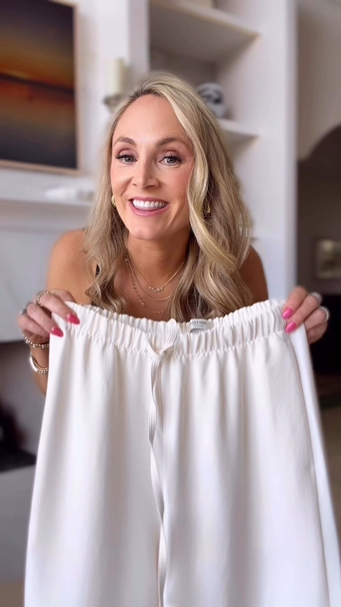 My favorite non wrinkle pants that go with everything 🤩

#LTKootd #LTKmomlife #LTKdayinmylife