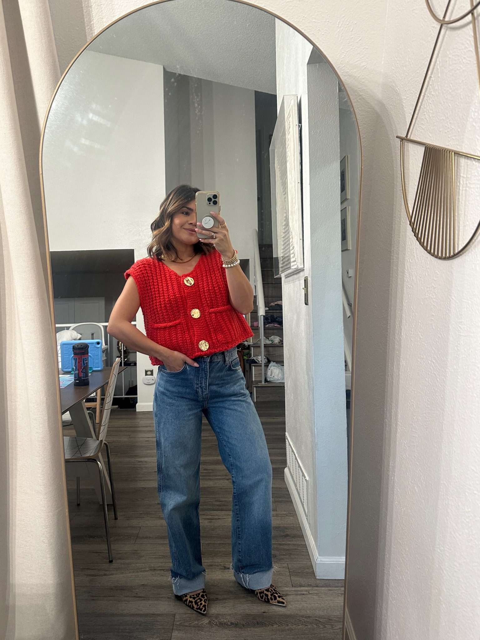 How adorable is this know top from Amazon! It’s available in so many colors but the red one was truly my favorite! 
Top size small
Jeans size 24

Nordstrom, reformation jeans, wide leg jeans, Amazon fashion, Amazon finds, Amazon 

#LTKFindsUnder50 #LTKSeasonal #LTKFindsUnder100