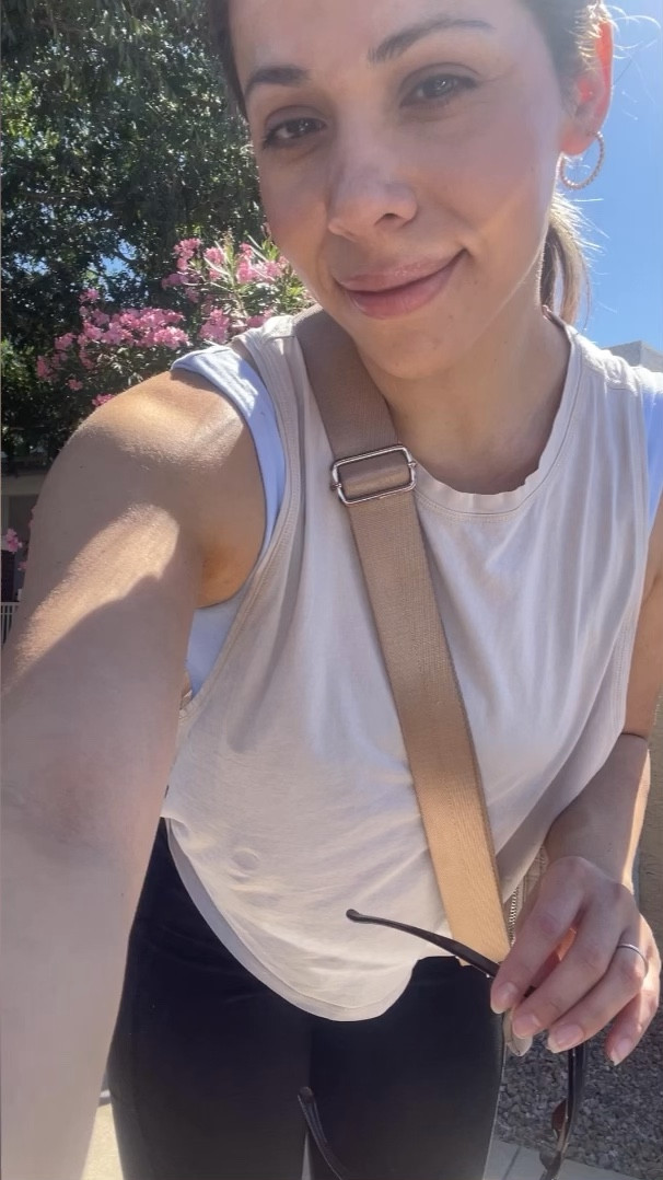 off to barre 🫶🏼 

#LTKfindsunder100 #LTKfitness