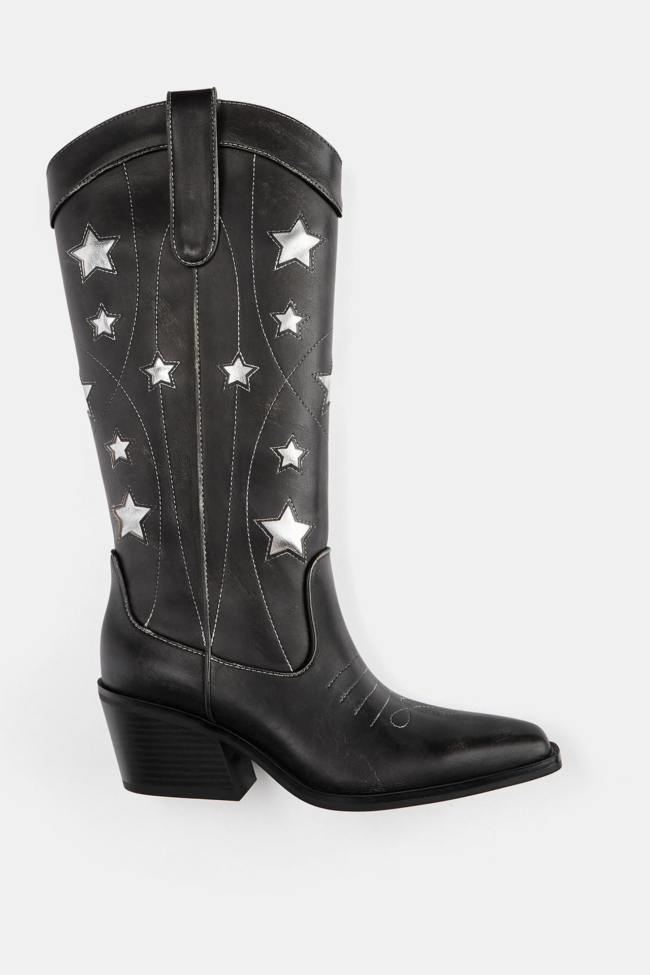Stiefel im Cowboylook mit Sternen | PULL and BEAR DE