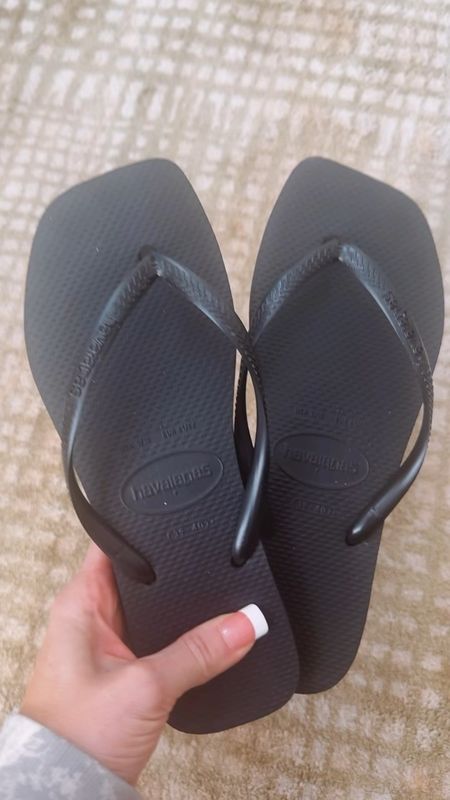 The BEST flip flops! 💕🩴 the shape at the toe makes them a little more elevated than most basic flip flops and they’re super squishy and comfy!
TTS 

#LTKStyleTip #LTKFindsUnder50 #LTKShoeCrush